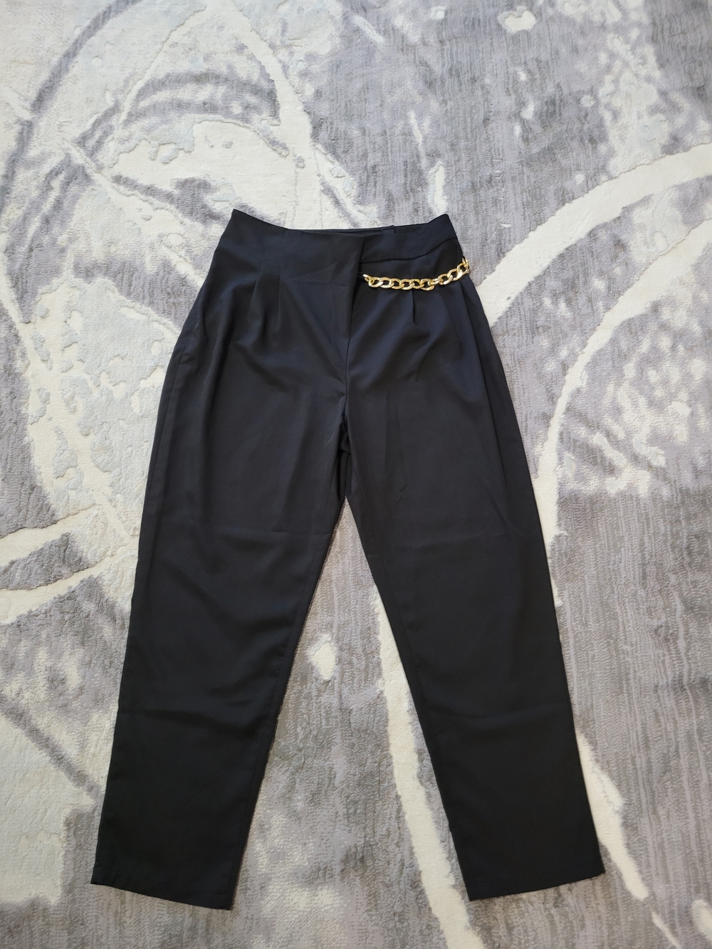 High-Waist Black Tailored Women Pants with Gold Chain Detail Size L